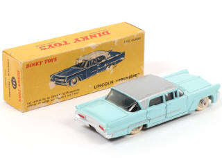 Lot 462 - DINKY TOYS (FRANCE) (1)