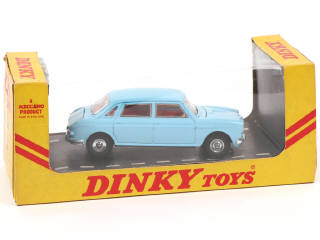 Lot 557 - DINKY TOYS (GB) (1)
