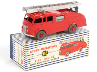 Lot 574 - DINKY TOYS (GB) (1)