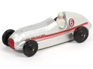 Lot 311 - DINKY TOYS (FRANCE) (1)