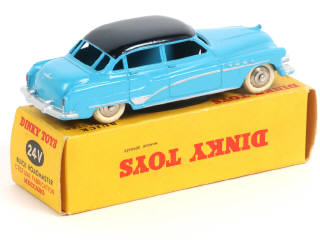 Lot 373 - DINKY TOYS (FRANCE) (1)