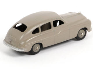 Lot 316 - DINKY TOYS (FRANCE) (1)