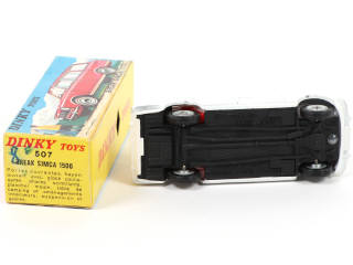 Lot 412 - DINKY TOYS (FRANCE) (1)