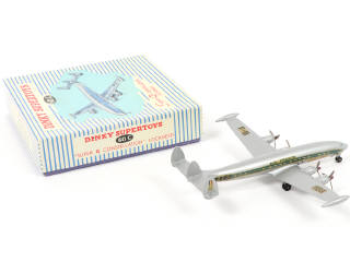 Lot 535 - DINKY TOYS (FRANCE) (1)