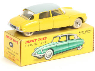 Lot 347 - DINKY TOYS (FRANCE) (1)