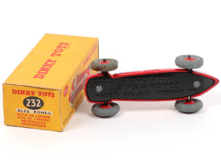 Lot 545 - DINKY TOYS (GB) (1)