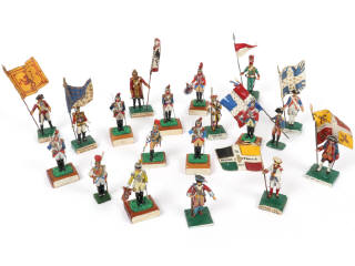 Lot 8 - DIVERS (19)