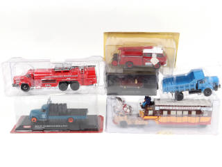 Lot 123 - DIVERS (6)