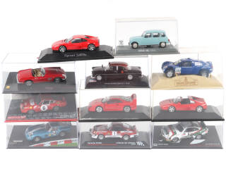 Lot 132 - DIVERS (11)