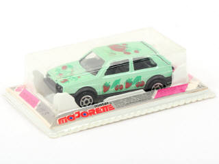 Lot 135 - MAJORETTE (FRANCE) (1)