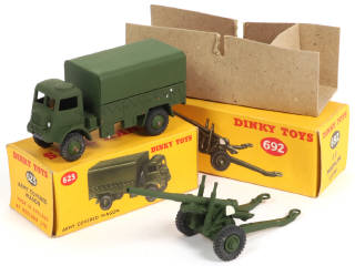 Lot 362 - DINKY TOYS (GB) (2)