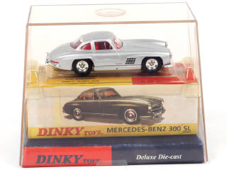 Lot 377 - DINKY TOYS (USA) (1)