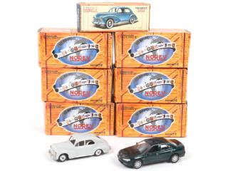 Lot 326 - EDITIONS HACHETTE (FRANCE) (7)