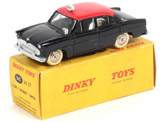 Lot 385 - DINKY TOYS (FRANCE) (1)