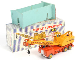 Lot 351 - DINKY TOYS (GB) (1)
