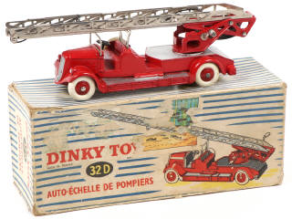 Lot 145 - DINKY TOYS (FRANCE) (1)