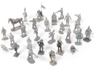 Lot 10 - DIVERS (30)