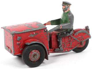 Lot 183 - DINKY TOYS (FRANCE) (1)
