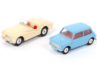 Lot 251 - CORGI TOYS (GB) (2)