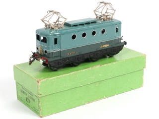 Lot 25 - HORNBY 'O' (FRANCE) (1)