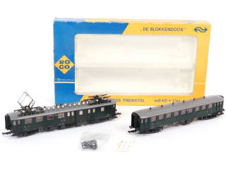 Lot 128 - ROCO 'HO' (AUTRICHE) (1)