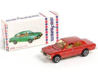 Lot 73 - MAJORETTE (FRANCE) (1)