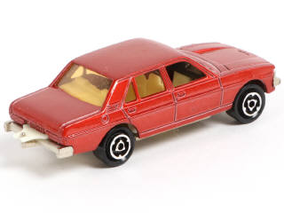 Lot 73 - MAJORETTE (FRANCE) (1)