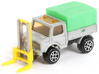 Lot 107 - MAJORETTE (FRANCE) (1)