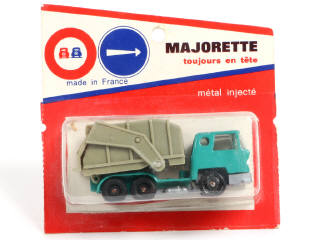 Lot 115 - MAJORETTE (FRANCE) (1)