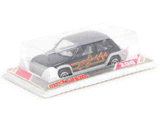 Lot 132 - MAJORETTE (FRANCE) (1)