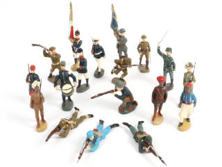 Lot 2 - DIVERS (18)