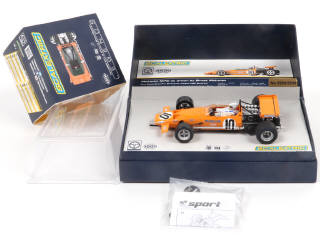 Lot 234 - SCALEXTRIC (GB) (1)