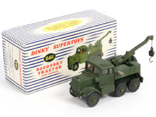 Lot 362 - DINKY TOYS (GB) (2)