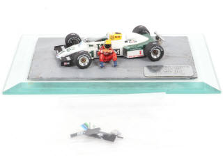 Lot 82 - DIVERS (1)