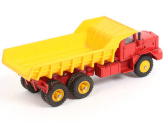 Lot 379 - DINKY TOYS (FRANCE) (1)