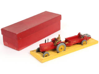 Lot 552 - DINKY TOYS (FRANCE) (1)