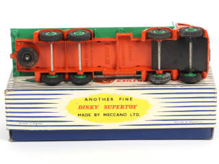 Lot 646 - DINKY TOYS (GB) (1)