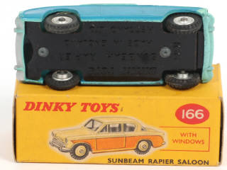 Lot 593 - DINKY TOYS (GB) (1)