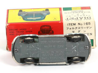 Lot 74 - YONEZAWA TOYS DIAPET (JAPON) (1)