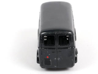Lot 517 - DINKY TOYS (FRANCE) (1)