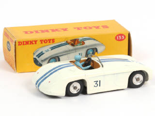 Lot 574 - DINKY TOYS (GB) (1)