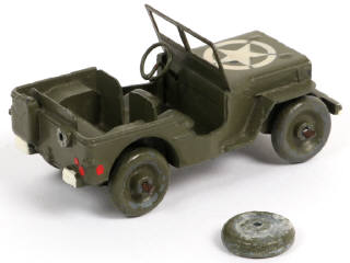 Lot 363 - DINKY TOYS (FRANCE) (1)