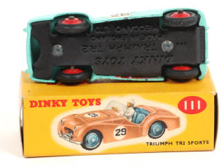 Lot 578 - DINKY TOYS (GB) (1)
