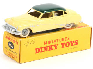 Lot 438 - DINKY TOYS (FRANCE) (1)