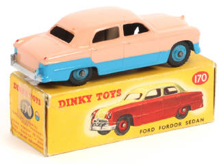 Lot 597 - DINKY TOYS (GB) (1)