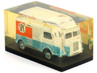 Lot 524 - DINKY TOYS (FRANCE) (1)