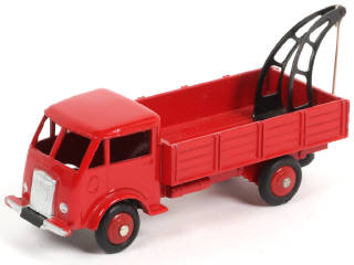 Lot 512 - DINKY TOYS (FRANCE) (1)