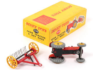 Lot 651 - DINKY TOYS (GB) (1)