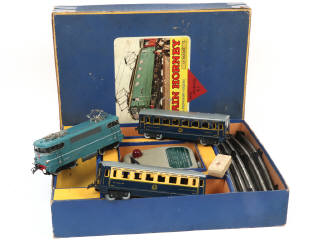 Lot 10 - HORNBY 'O' (FRANCE) (1)