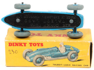 Lot 566 - DINKY TOYS (GB) (1)
